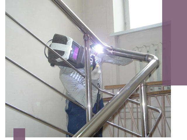 Монтаж перил и ограждений качественно в Подольске