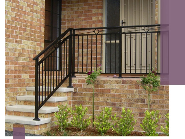 Уличные перила из металла под ключ в Подольске
