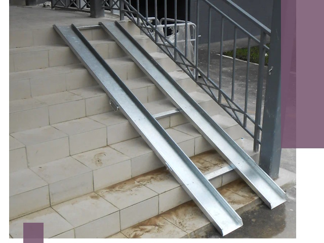 Пандусы для детских колясок в Подольске: изготовление и монтаж