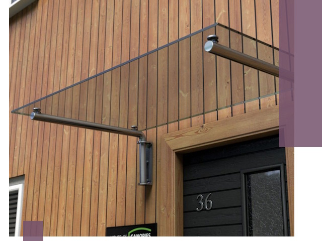 Стеклянные козырьки на входы и фасады в Подольске