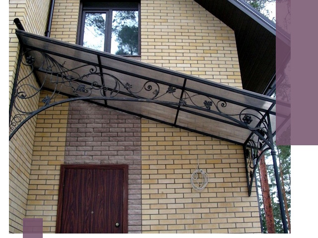 Односкатные козырьки из металла под ключ в Подольске